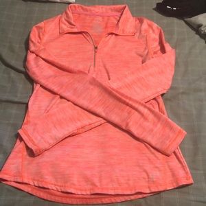 Long sleeve work-out shirts